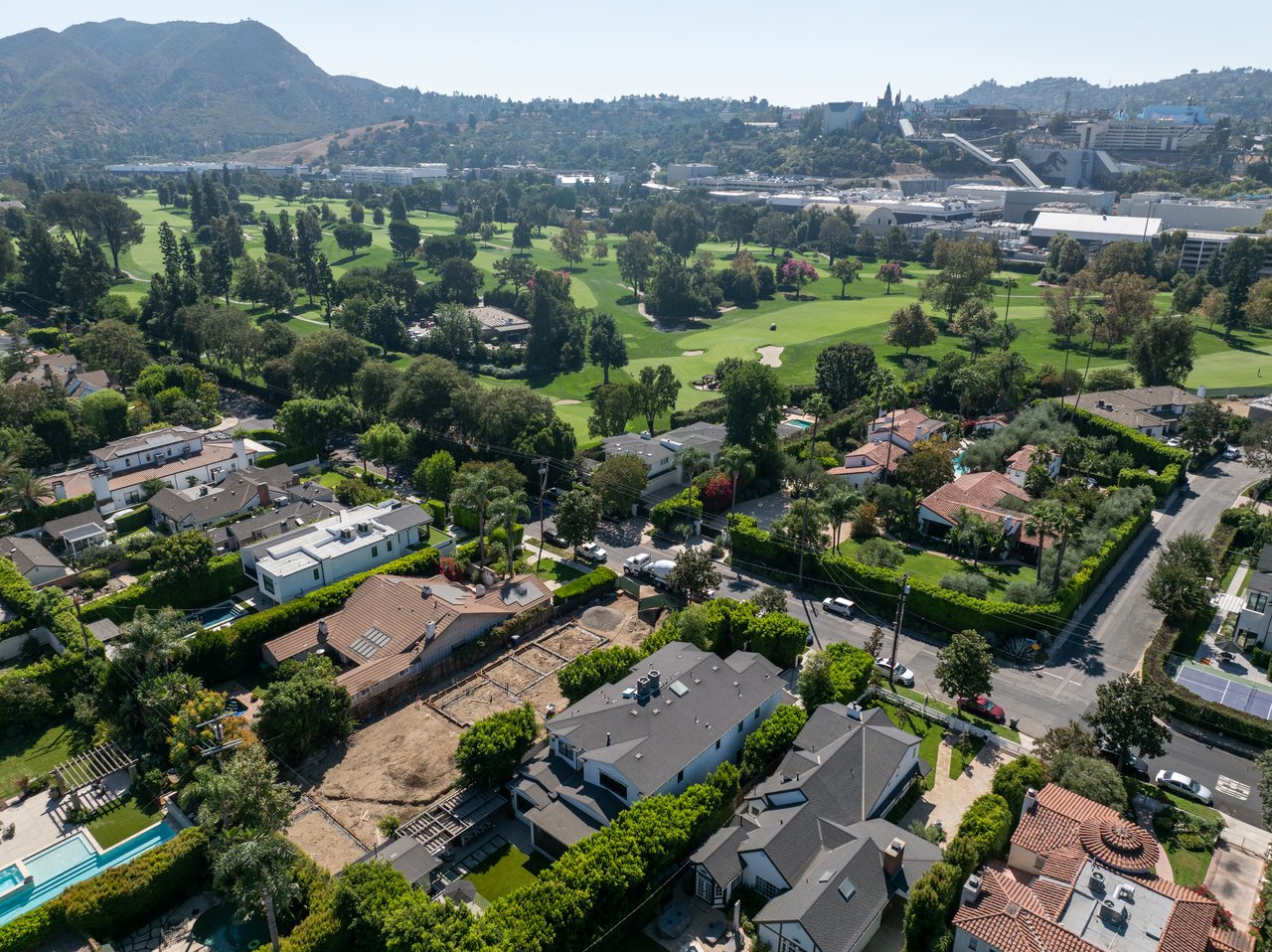 10439 Valley Spring Ln, Toluca Lake