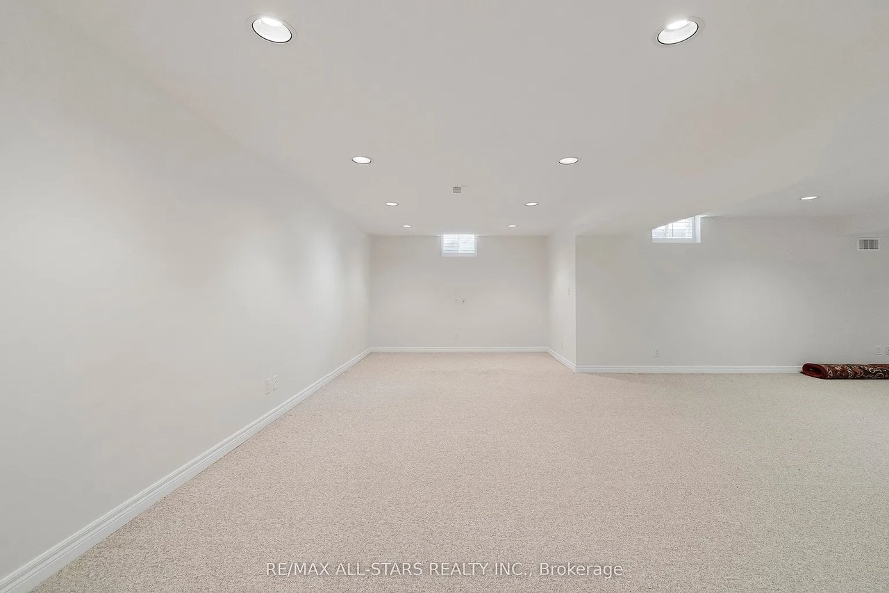 18 Pinehurst Club Way