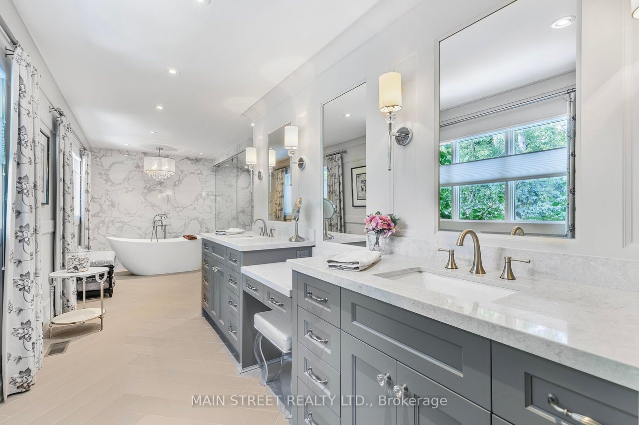 120 Willow Farm Lane, Aurora