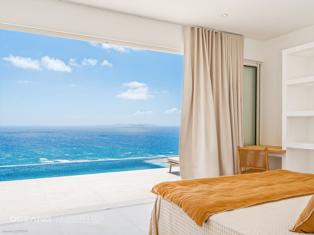 MODERN VILLA WITH SPECTACULAR VIEW -NEWLY BUILT