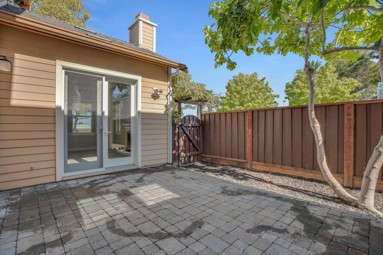 Glen Cove Beauty with View