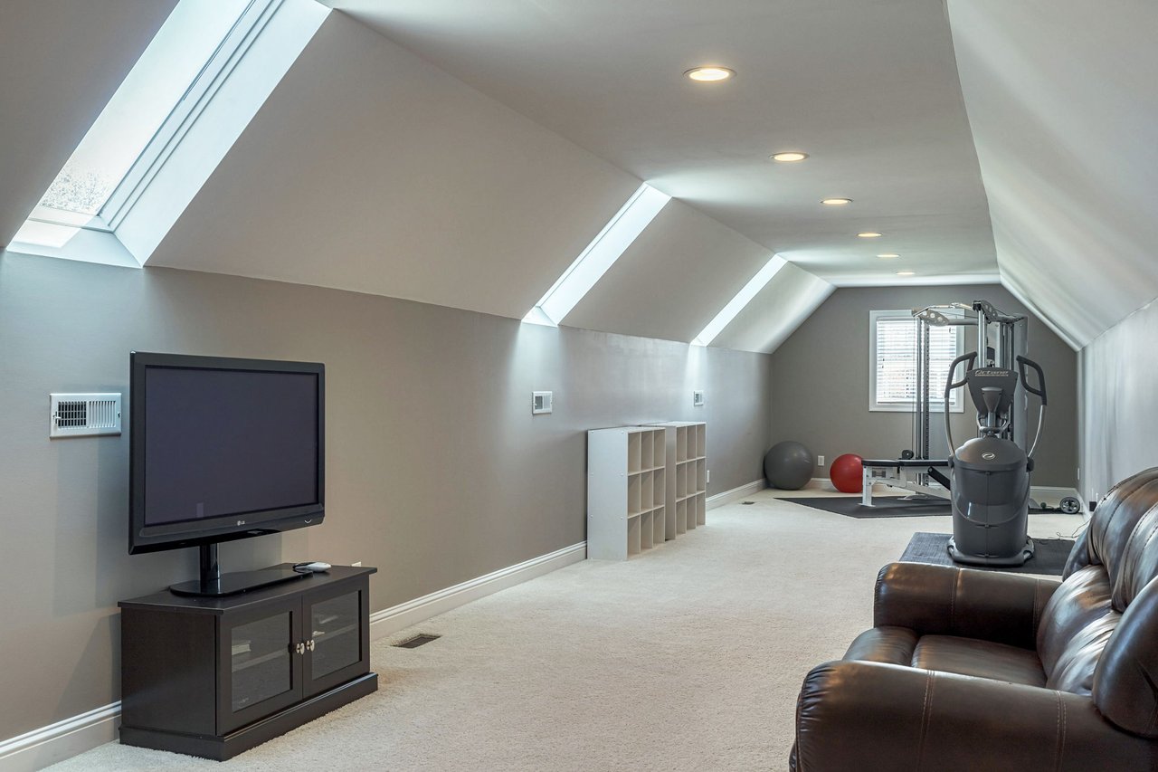 5319 Lancelot Drive