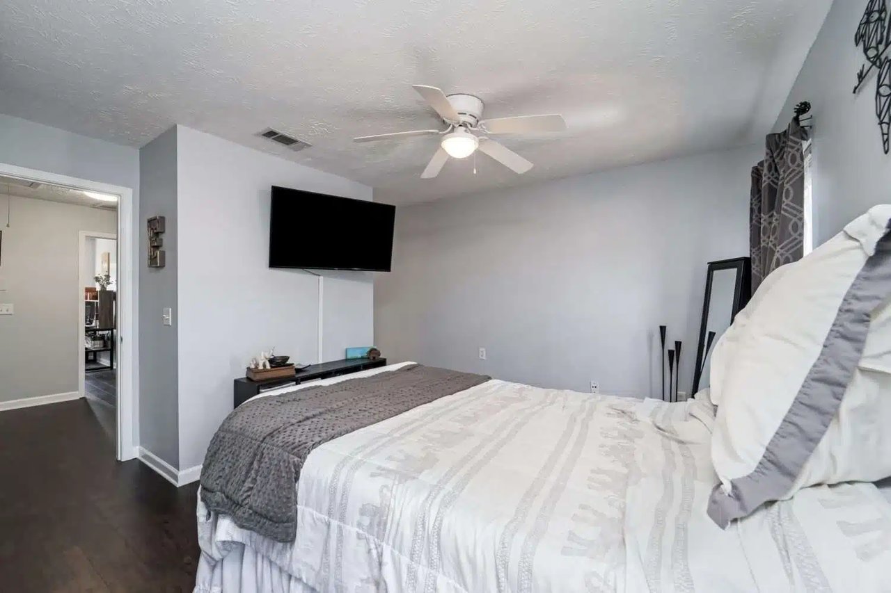 Sold! Gorgeous Renovated Smyrna Townhome