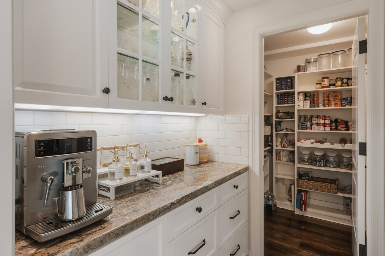 18162 Stratford Circle