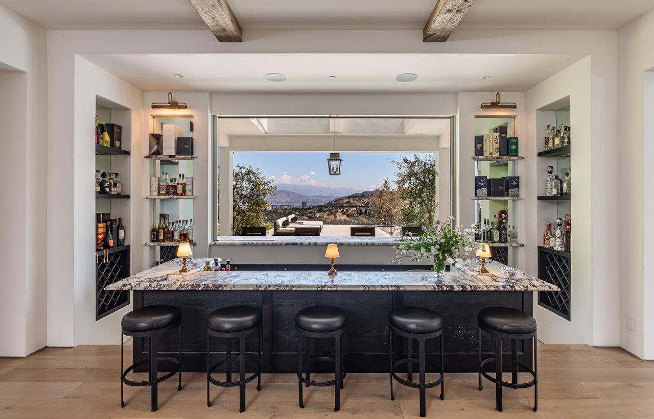 11951 Pinnacle Pl, Beverly Hills