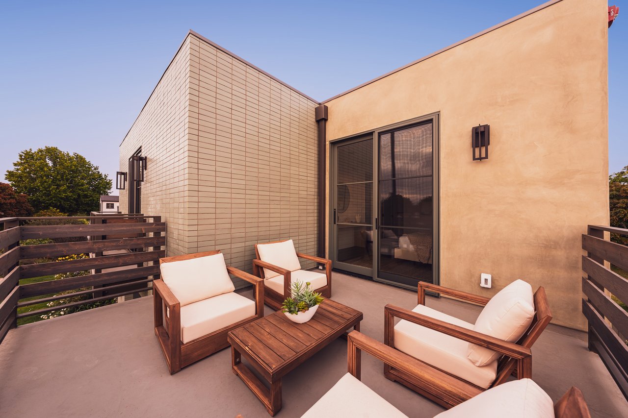 2114 Pier Ave, Santa Monica