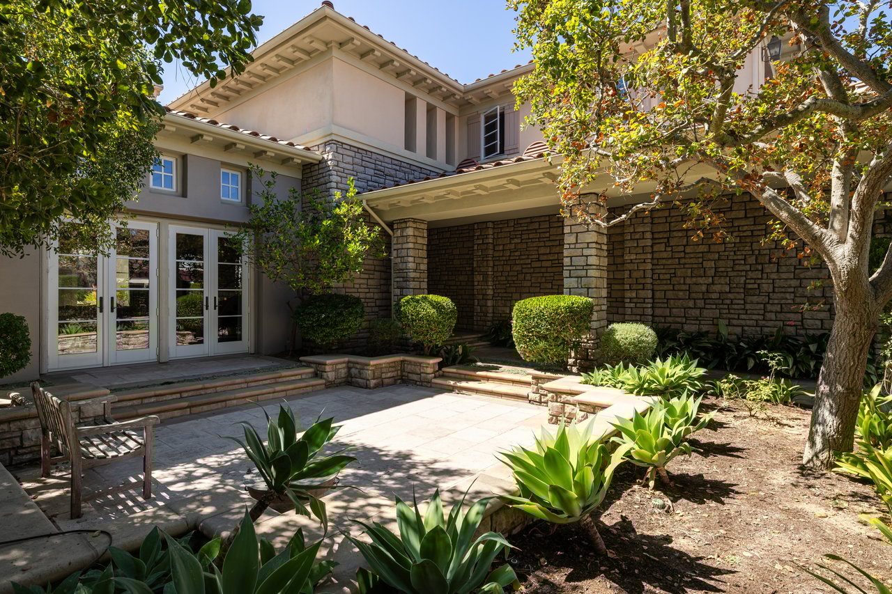 23 Gleneagles Drive