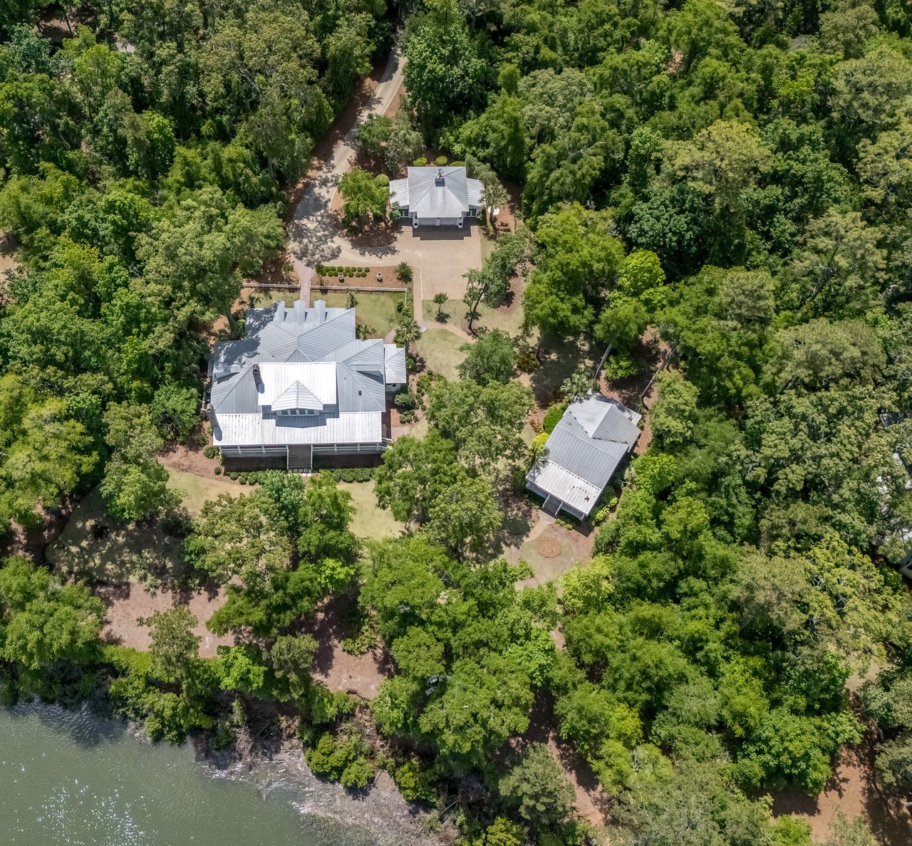 A Timeless Riverfront Estate in Palmetto Bluff