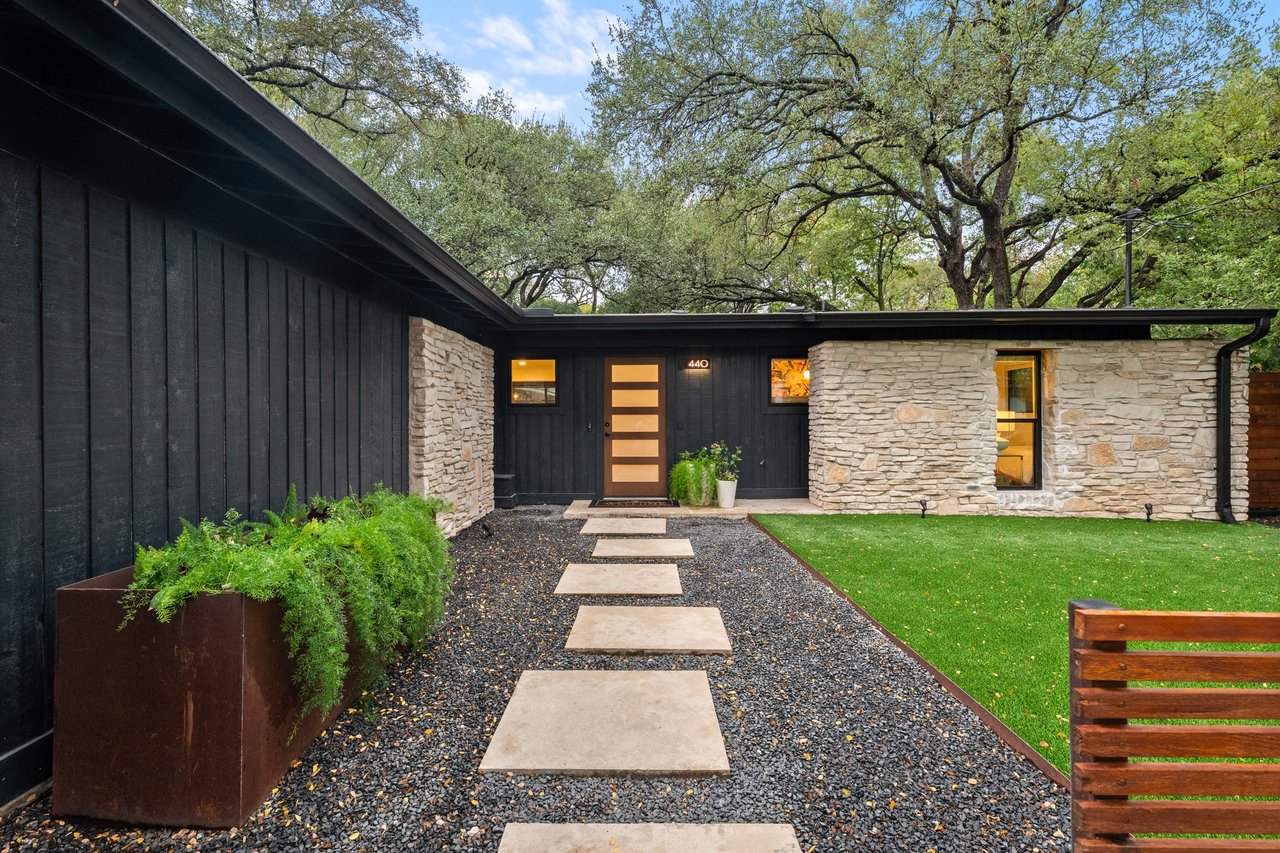 440 Ridgewood Rd