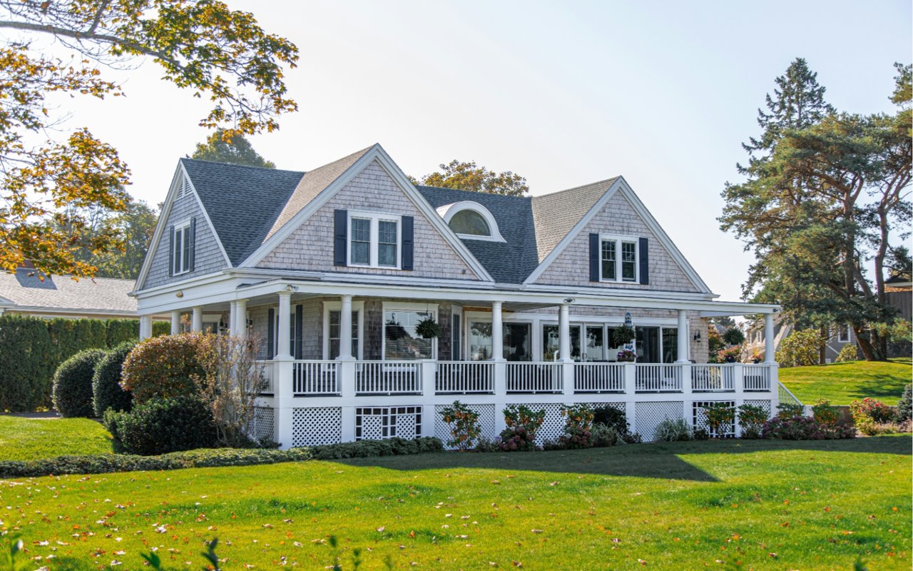 Simple Ways to Add Curb Appeal to Your Blue Ridge, GA, Home