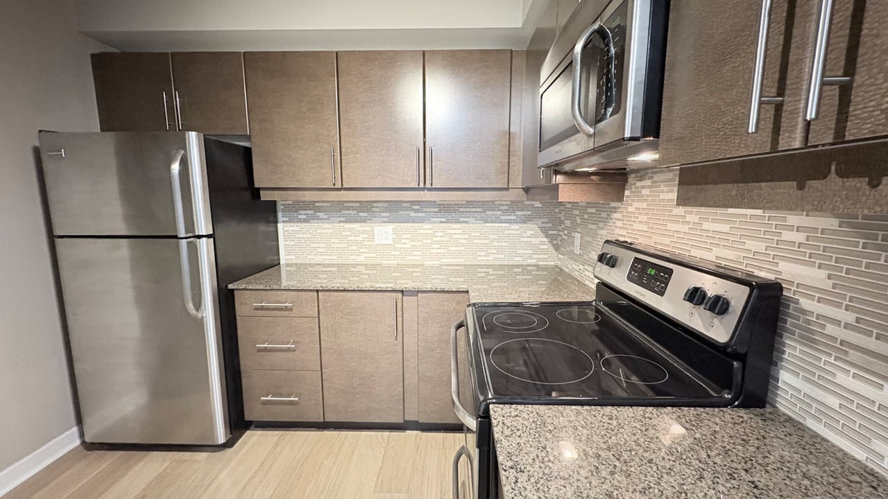 33 Bay Street Unit:504