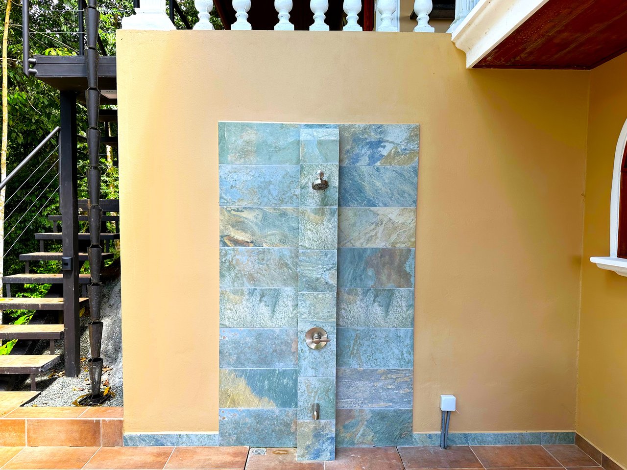 FIRE SALE! Jungle, Rivers, a Waterfall and Panoramic Ocean View