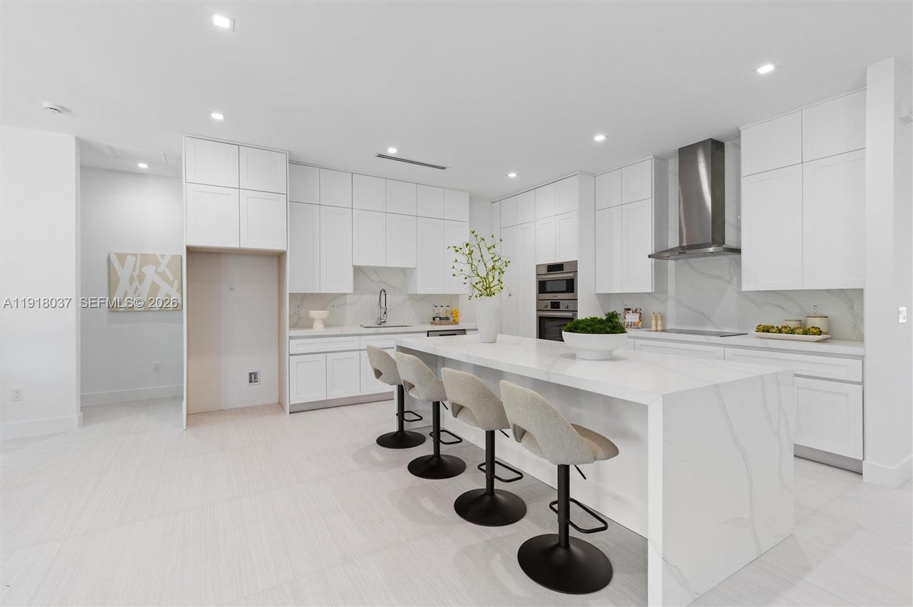 8240-sw-193-terrace-cutler-bay-home-sold-kitchen