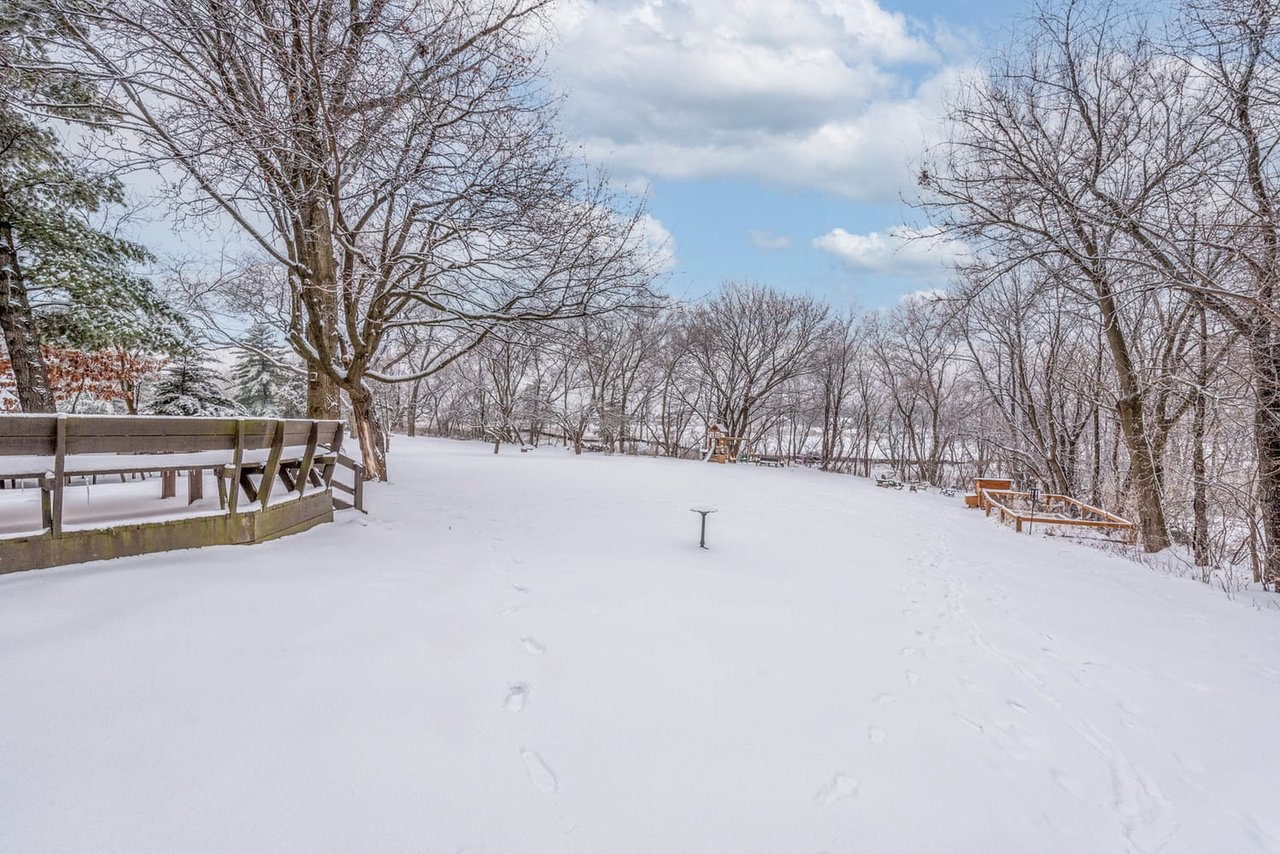 4029 Tamarack Trl S