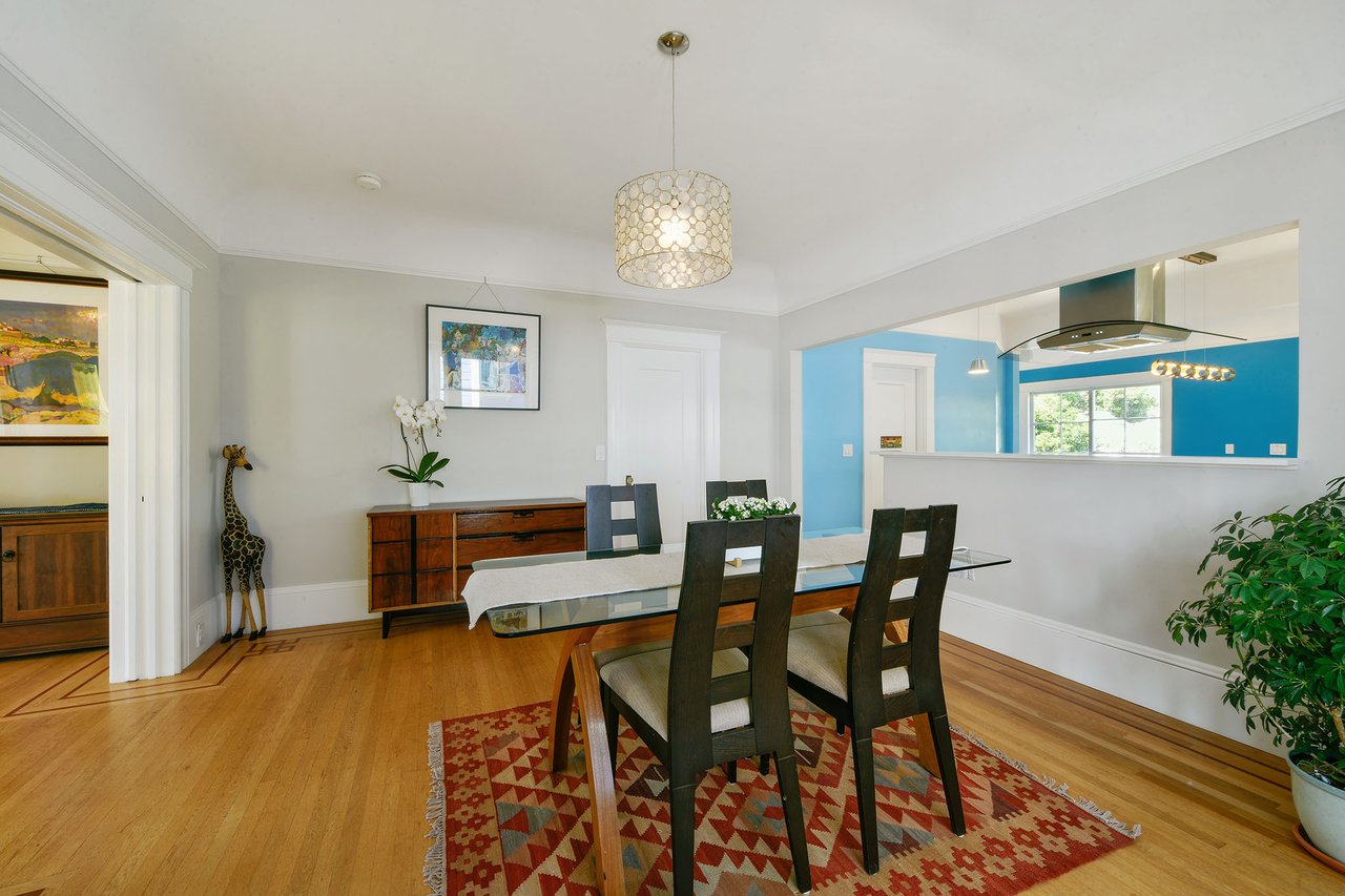 811 Santa Clara Ave
