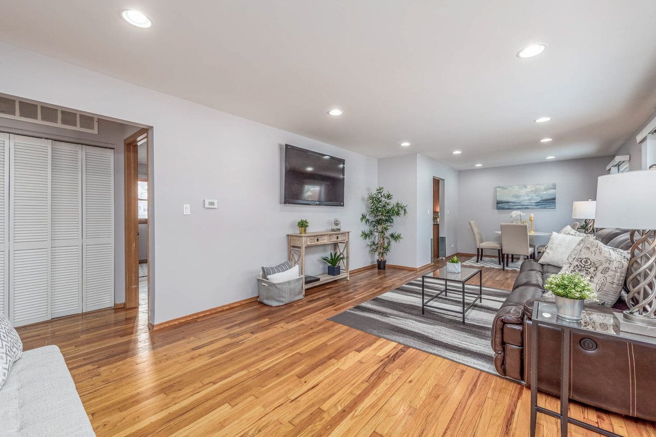 295 Glendale Ln 