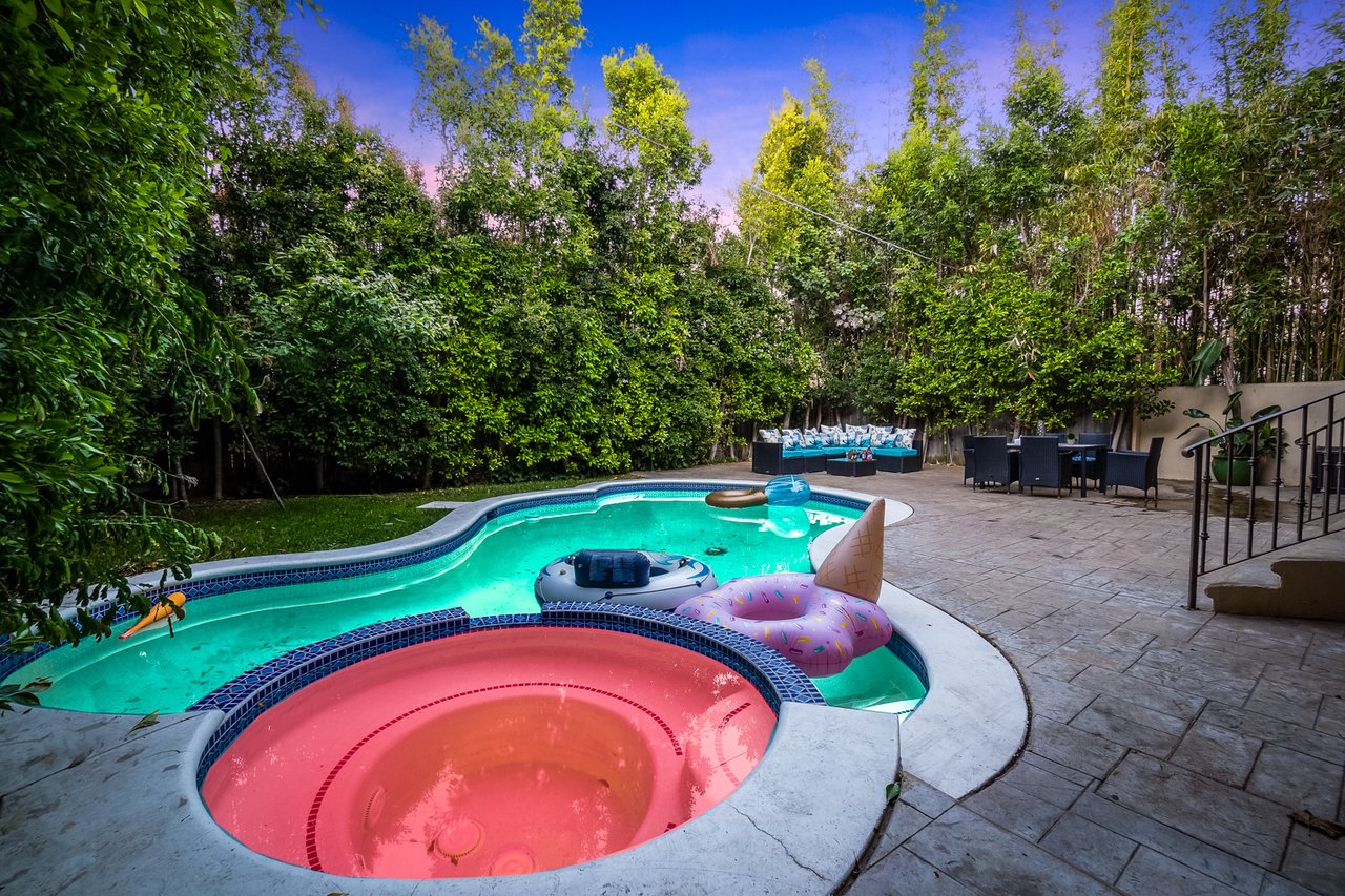 Valley Opulent