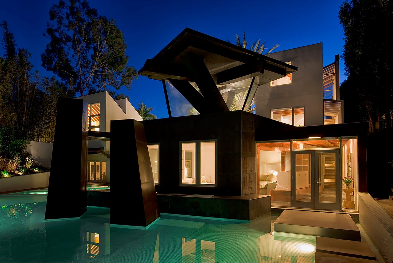 526 N. Carmelina Ave.