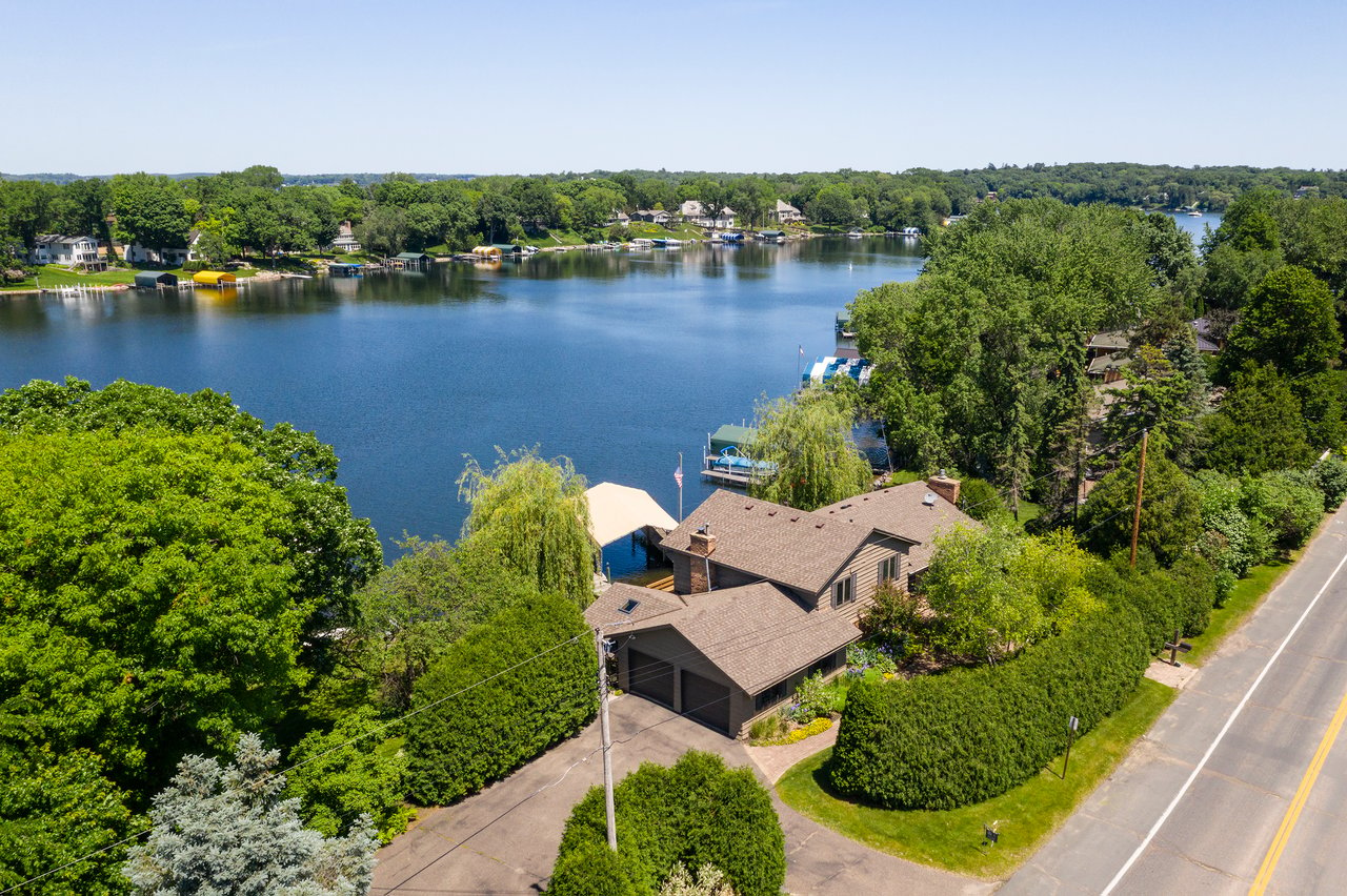 20100 Minnetonka Blvd | Deephaven 