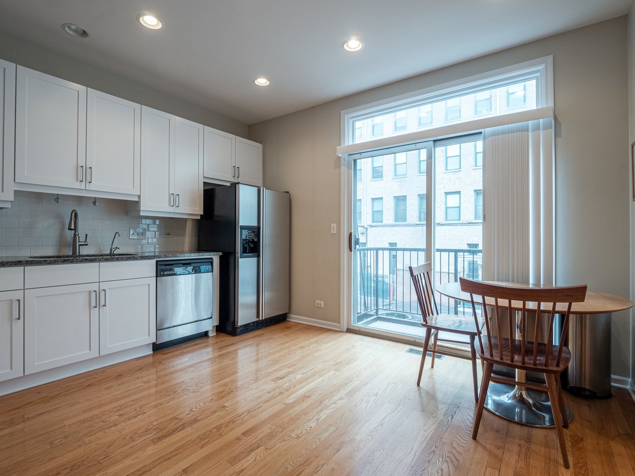 1351 W Altgeld Street # 3F