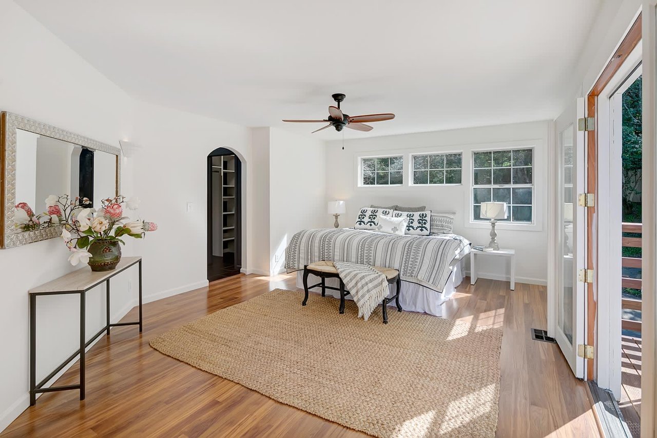 7 Crescent Lane, Fairfax