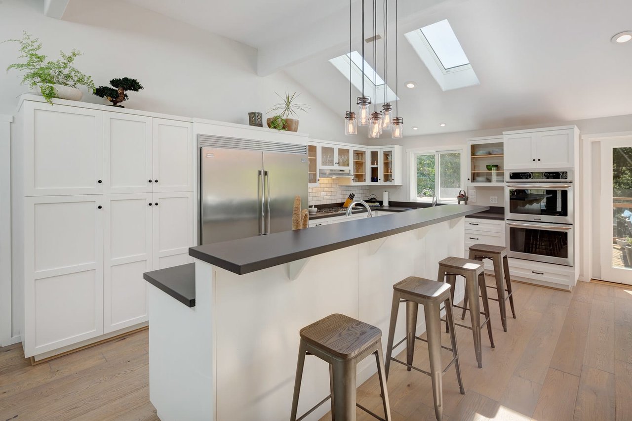 60 Oak Grove Avenue, Woodacre