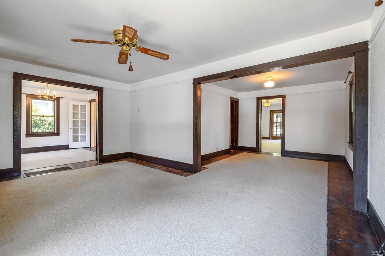 1132 Sir Francis Drake Blvd