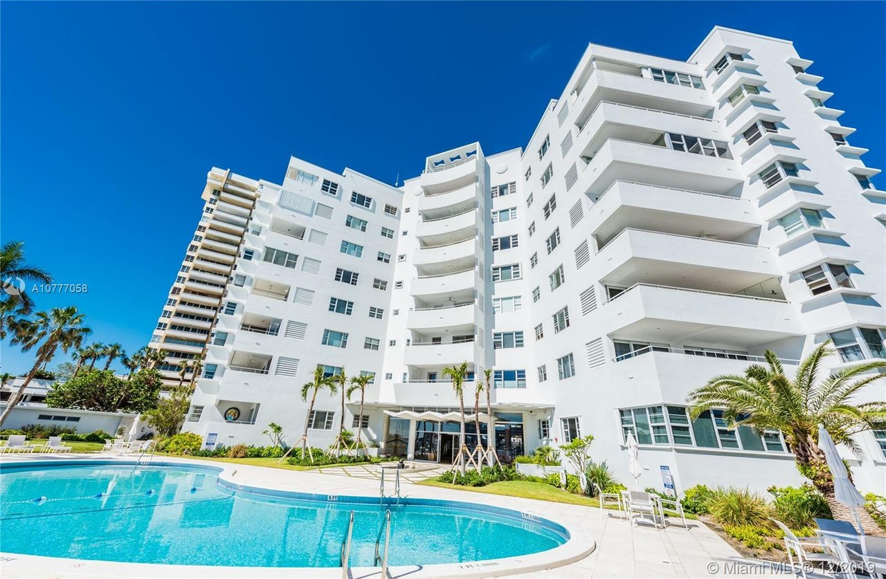 16 Island Ave #2B