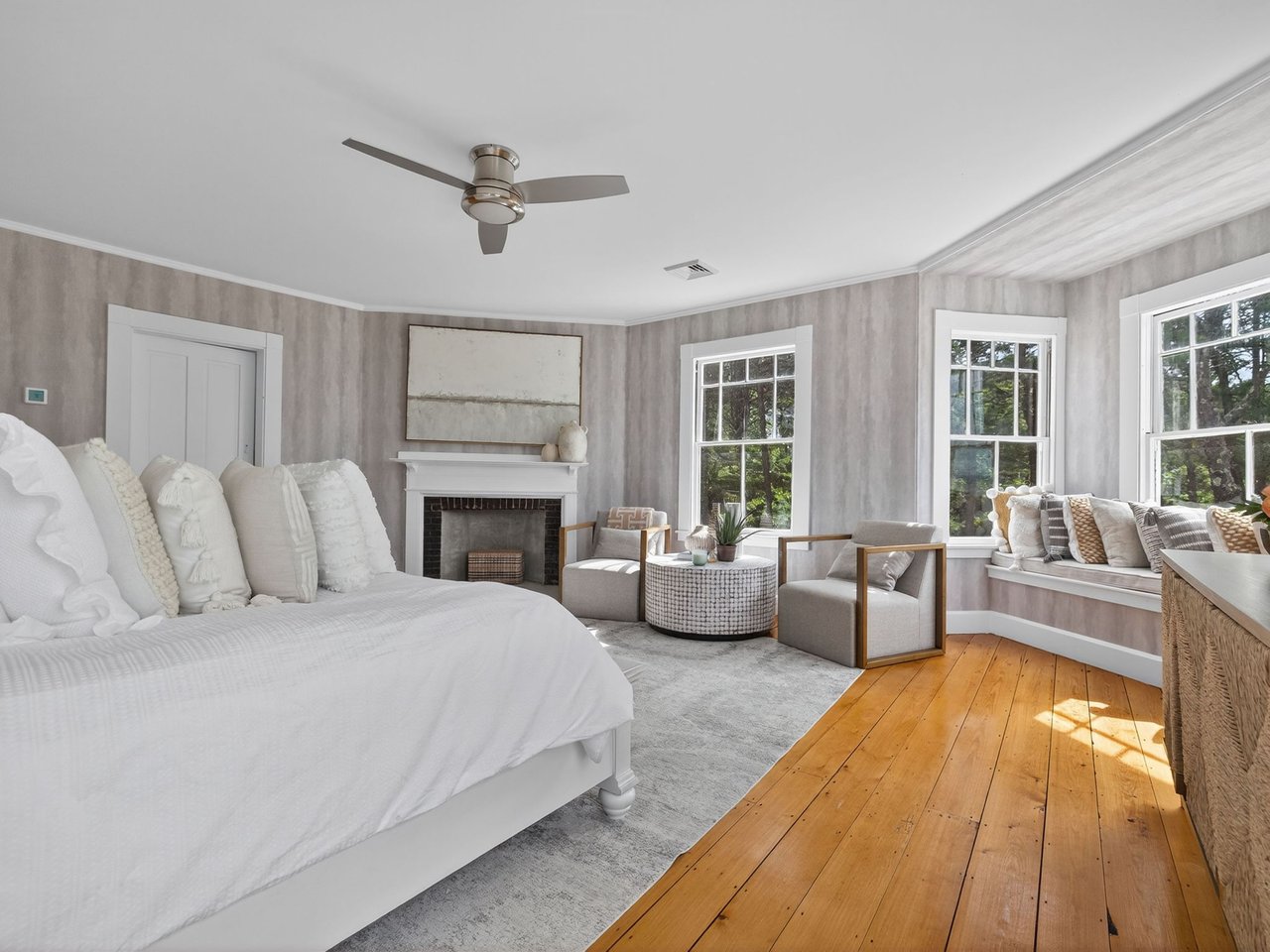 Waterfront Off Market Private Exclusive 