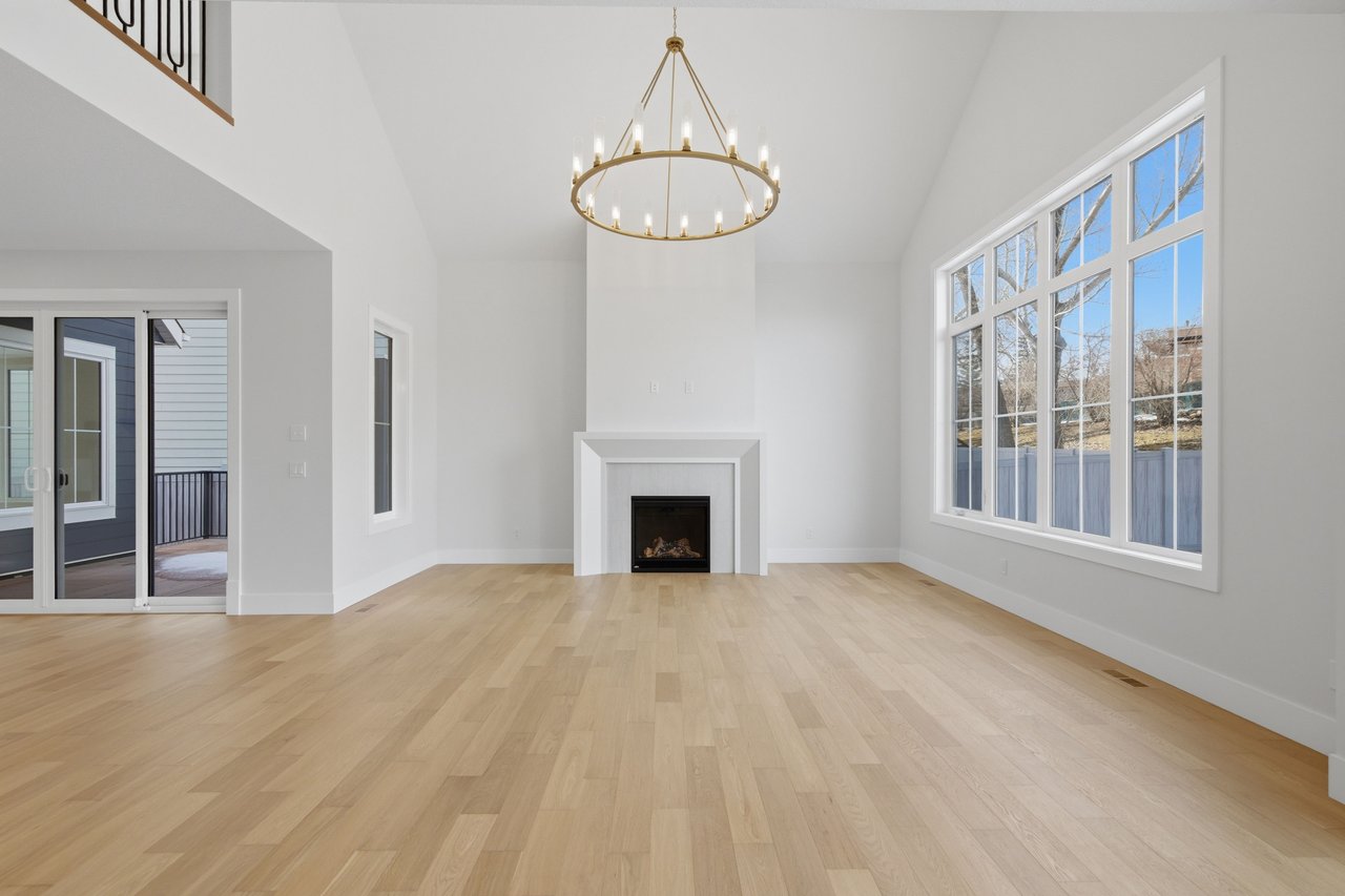 378 Bessborough Drive SW