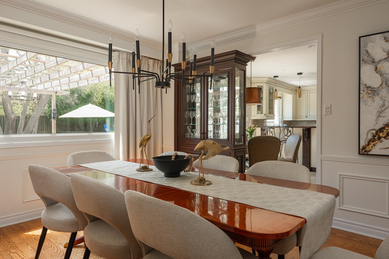 Family Oasis in Ford