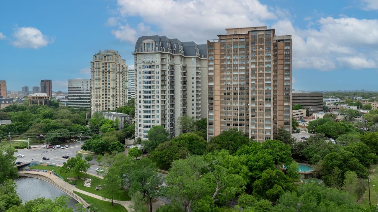 Grand Dame of Turtle Creek