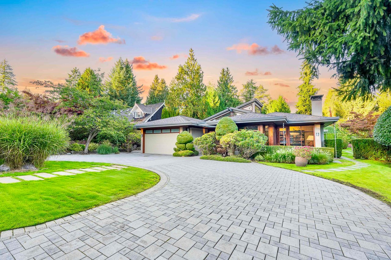 389 MOYNE DR