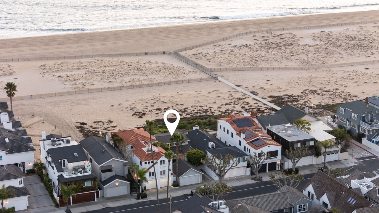 1309 E Balboa Boulevard