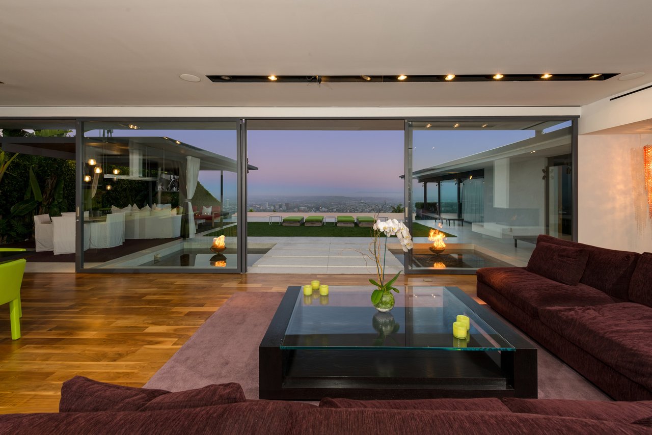 9010 Hopen Place, Sunset Strip