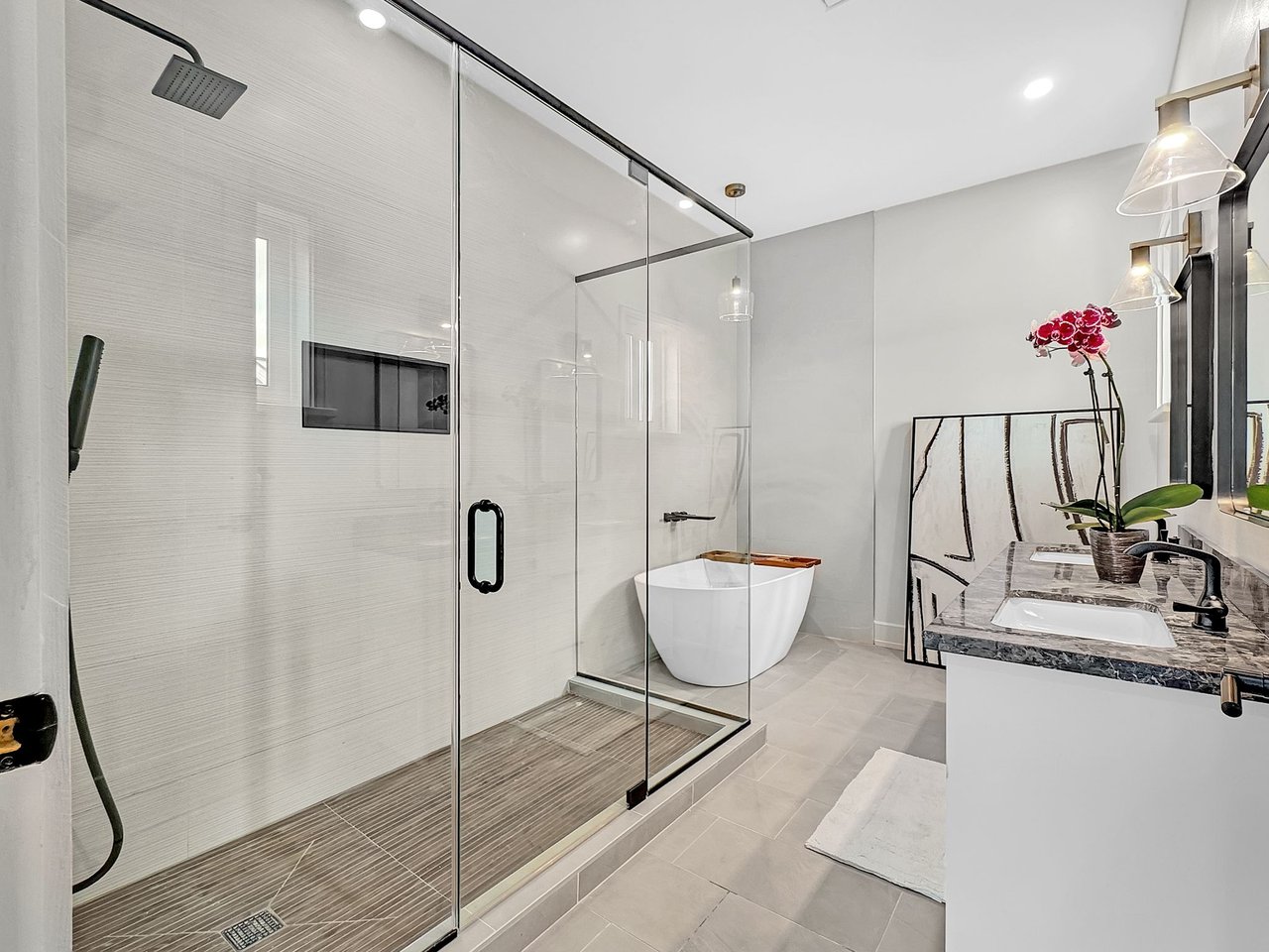 15 Balmoral, Sanford Drive