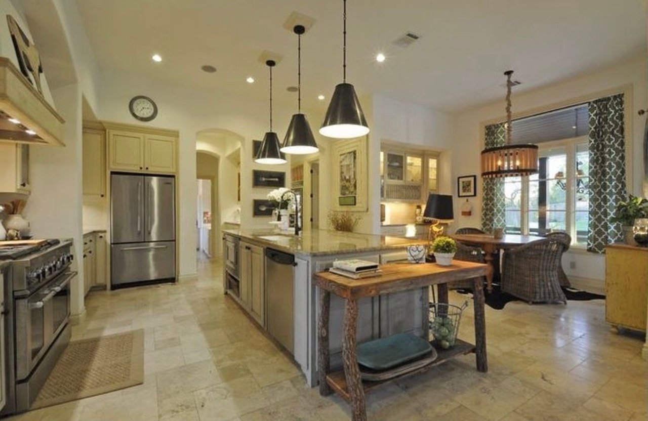 Private One Story Home in Gated Enclave Near Lake Travis Marina