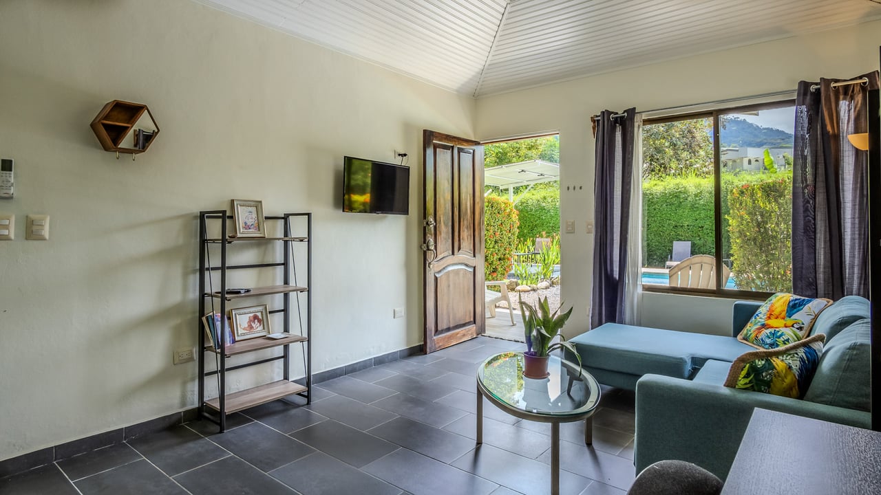 Tropical 3-Cabin Home with Pool and Gardens in the Heart of Uvita