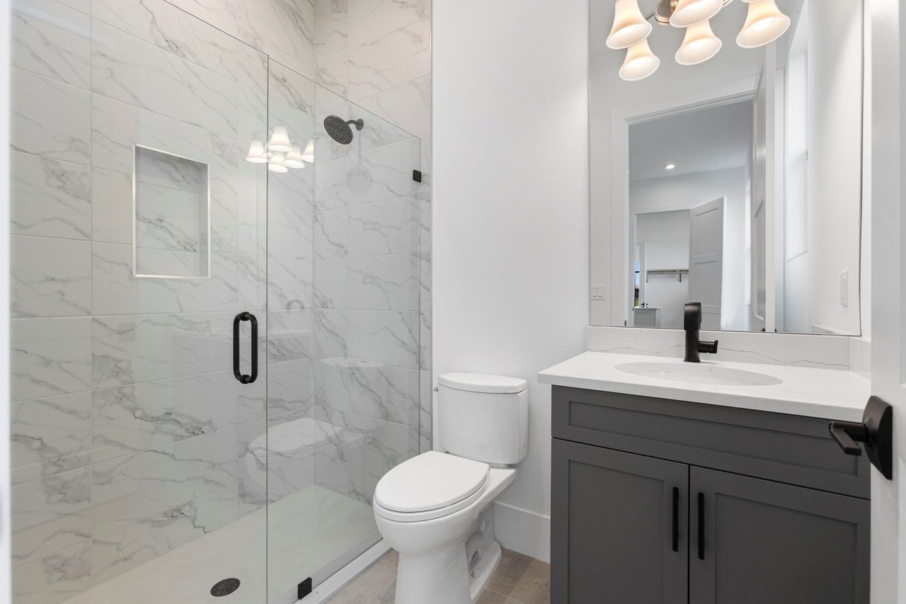 9187 SW Shinnecock Dr