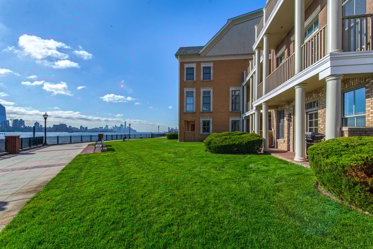 The Brownstones at Port Imperial