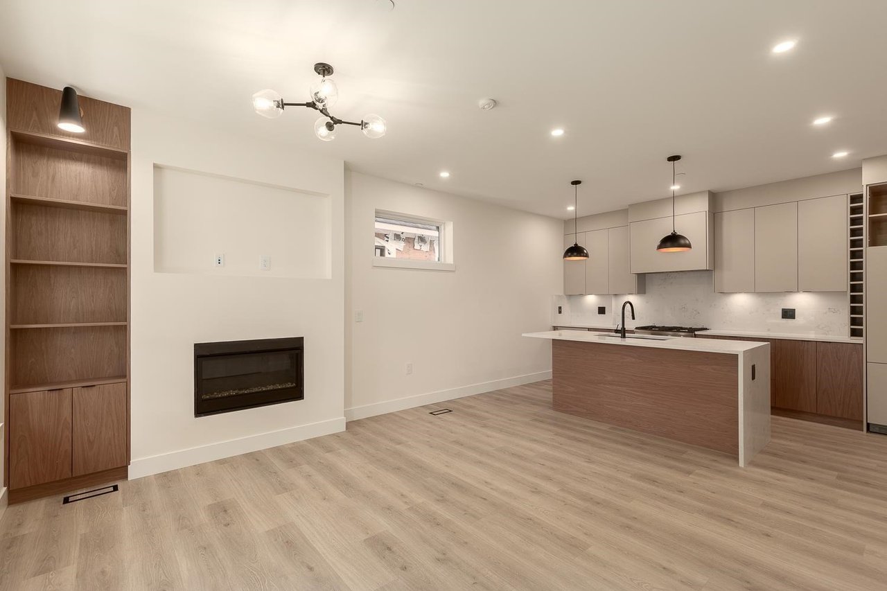2161 E 28th Ave