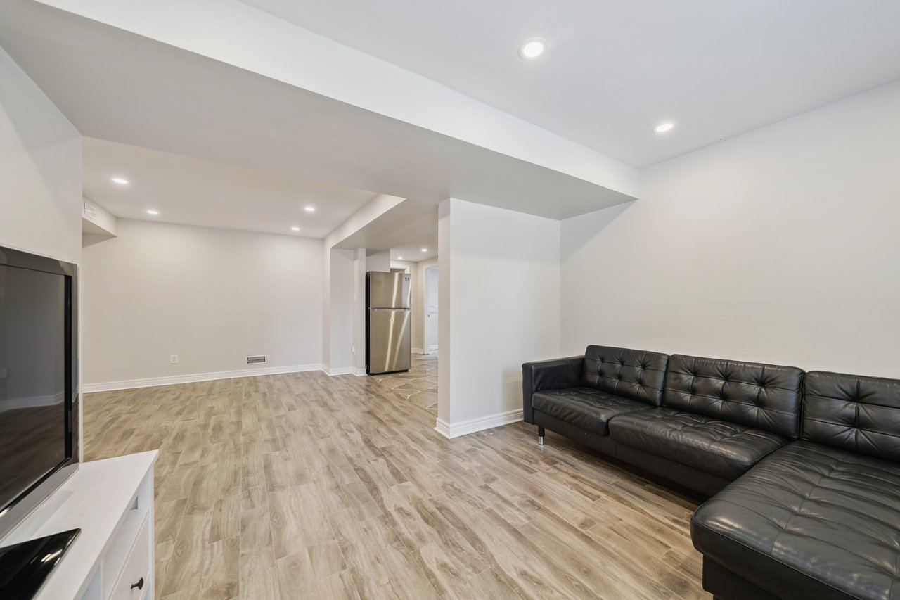 118 Wheeler Cres, Stouffville
