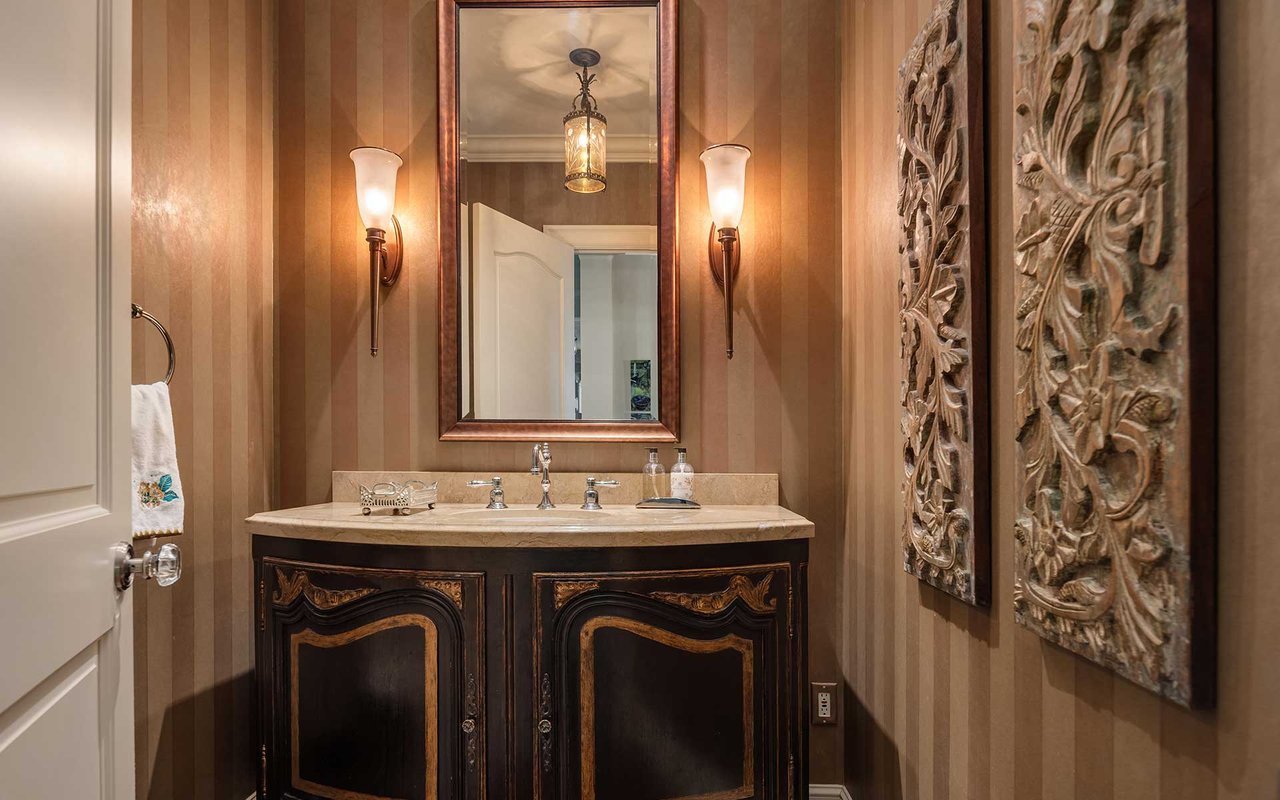 The Vibrant Downtown Lifestyle Awaits at Bellevue Towers