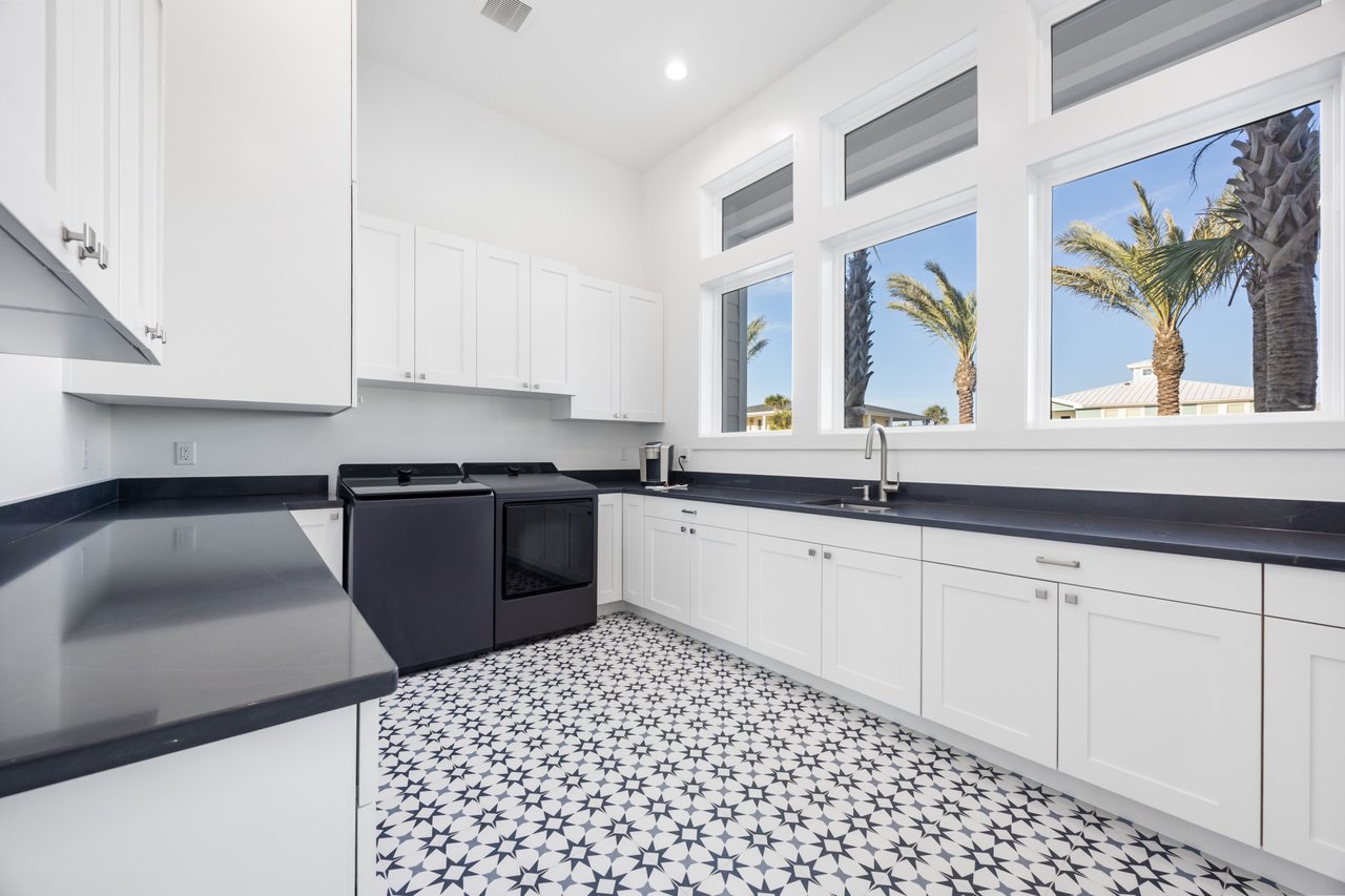 White Label - 305 Estes Drive