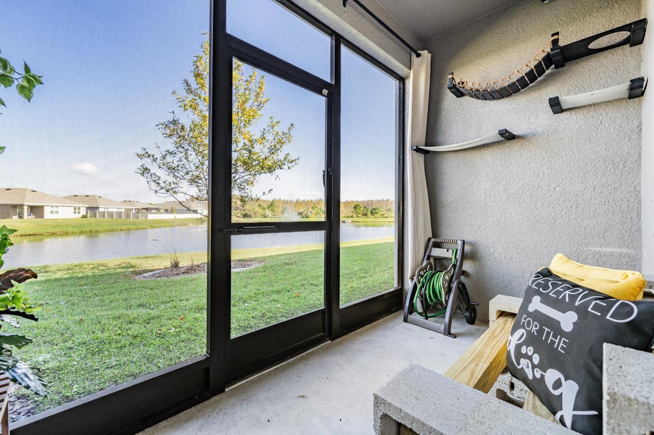 Modern Lennar Townhome with Lagoon Lifestyle