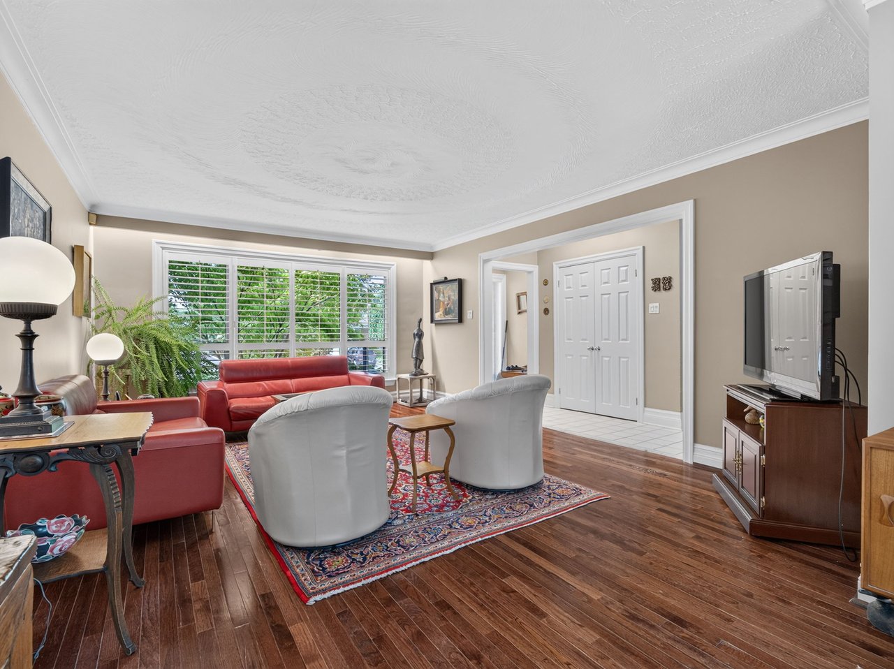 SOLD: Meticulously Maintained Residence