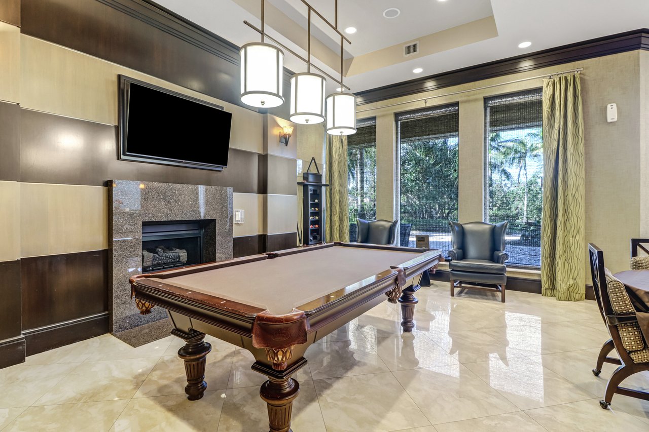 1065 Borghese Ln #801