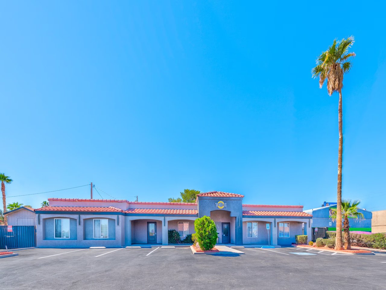 2545-2595 S Torrey Pines