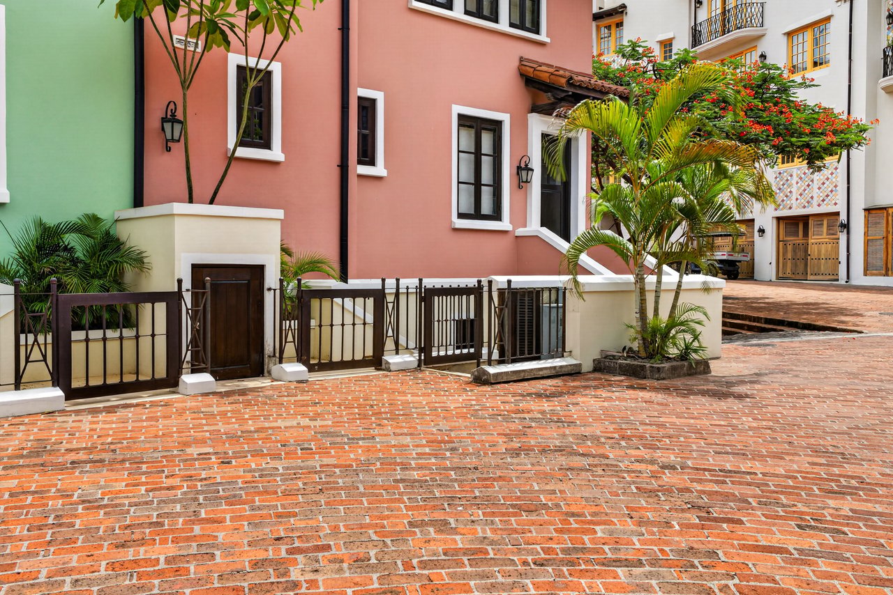 16 Avenida La Antigua | Renovated Turn- Key Living in the Heart of Las Catalinas