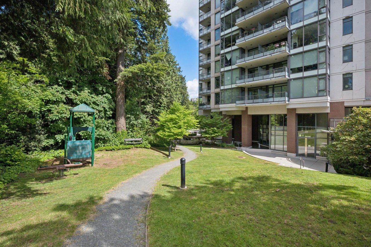 1201-7088 18th Ave Unit: 1201